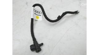 Trunk lid washer tube Audi E-tron 4KE955961