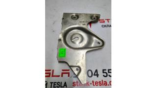 4 Rear subframe plate left Tesla model S REST 1055766-00-B