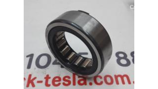 1 Roller bearing intermediate shaft reducer Tesla model S 1002633-00-Q