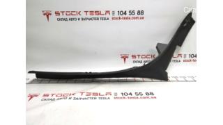 3 Trunk opening trim left Tesla model X 1047320-00-E